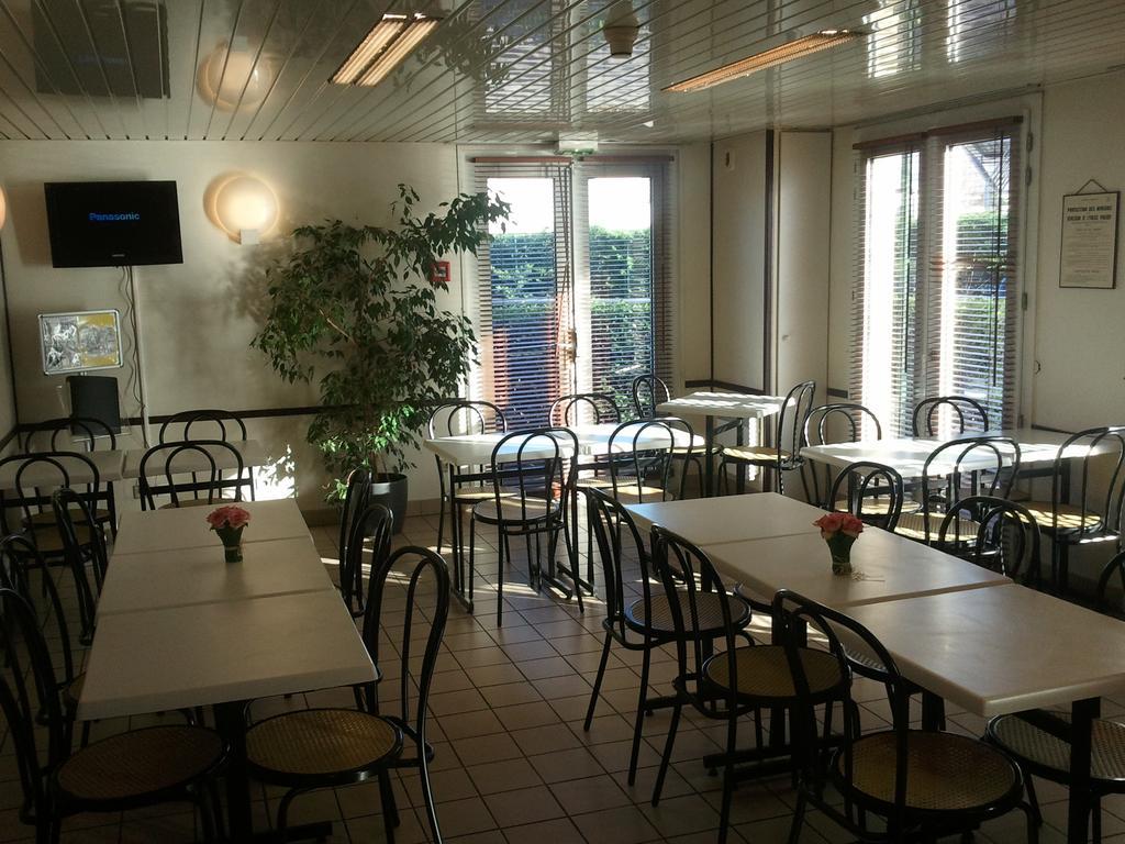 Hotel F1 Lyon Genay Massieux מראה חיצוני תמונה