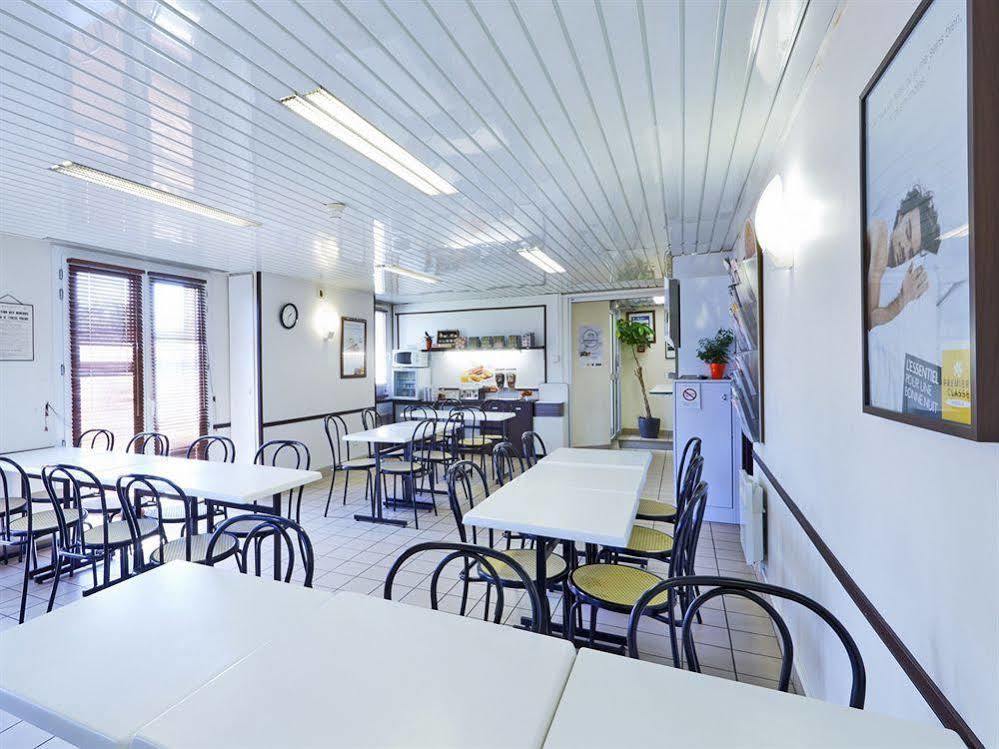 Hotel F1 Lyon Genay Massieux מראה חיצוני תמונה